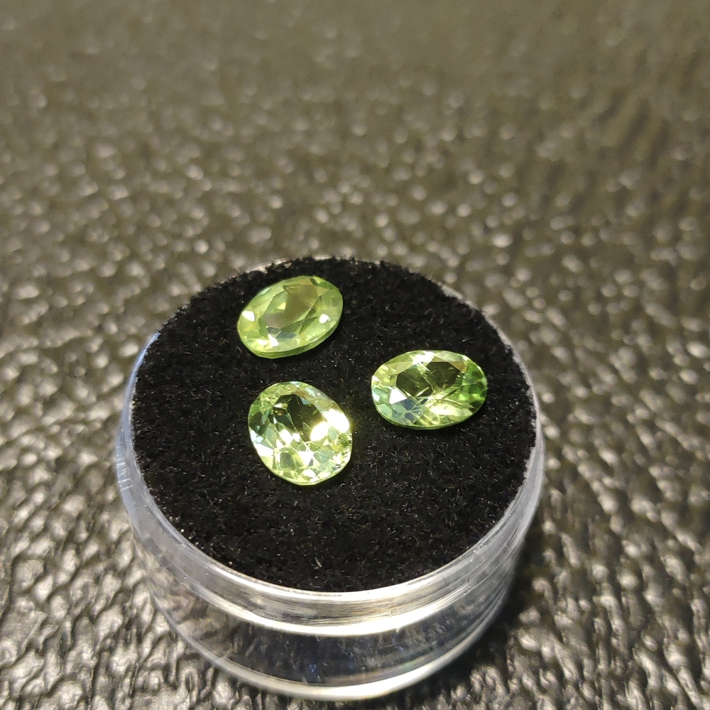 Natural Faceted Green Peridot Gemstone 3 pc #147